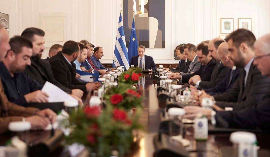 Απογοητευμένοι οι αγρότες μετά τη συνάντηση με τον πρωθυπουργό θα συνεχίσουν τα μπλόκα- «Δεν ικανοποιήθηκαν τα αιτήματά μας» λένε