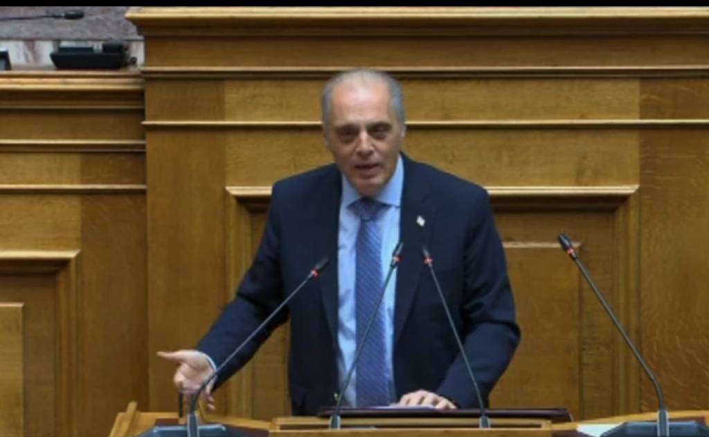 Κυριάκος Βελόπουλος για ν/σ: «Όποιος έχει τα κότσια ή παραιτείται ή έρχεται, ψηφίζει και ρίχνει την κυβέρνηση»