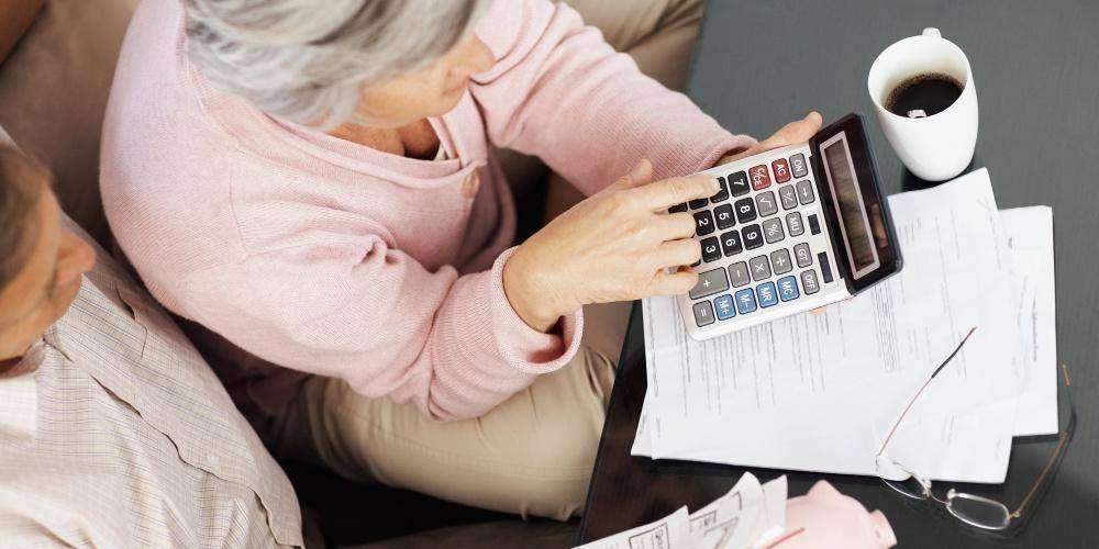 Συνταξιούχοι: Ποιοι πιστώνονται σήμερα τις συντάξεις Μαρτίου 2024