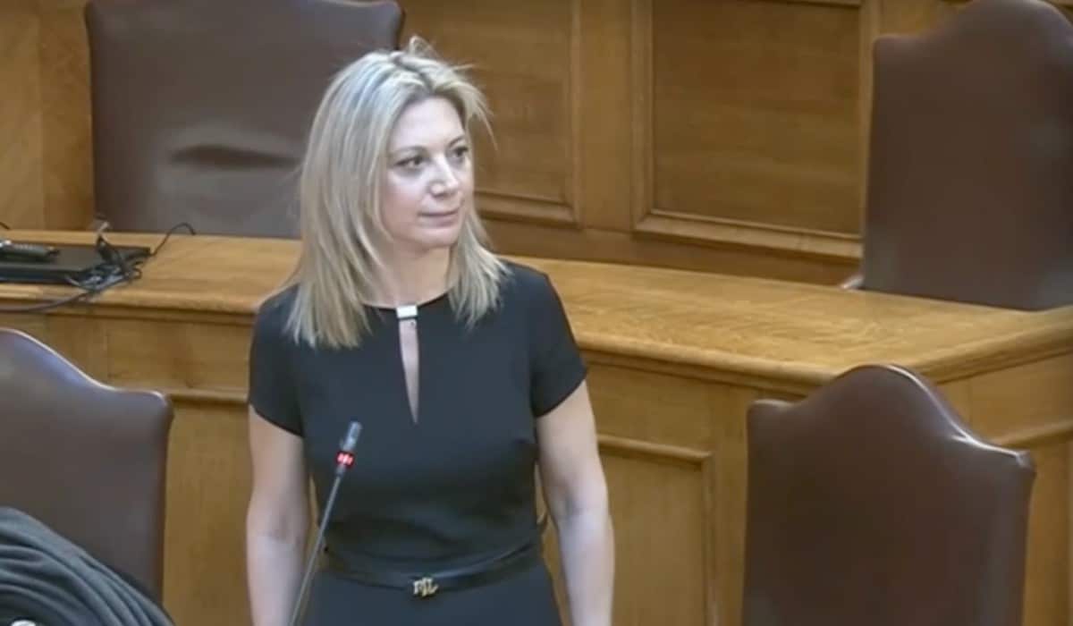 Θεσσαλονίκη: Συγκέντρωση στον Λευκό Πύργο με αφορμή την ομιλία Καρυστιανού στο Ευρωκοινοβούλιο