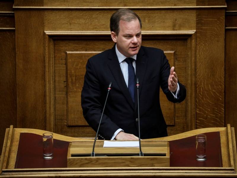 Νέα δικογραφία στη Βουλή κατά του Καραμανλή μετά από μήνυση τραυματία