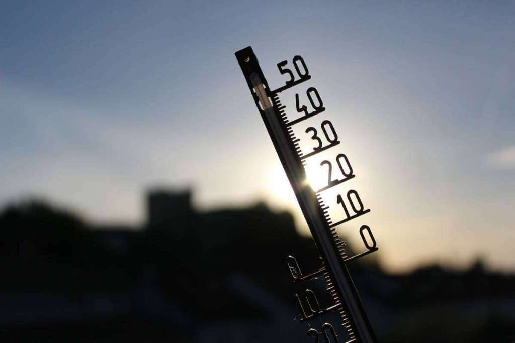 Καιρός: Με υψηλές για την εποχή θερμοκρασίες η τελευταία μέρα του Μαρτίου
