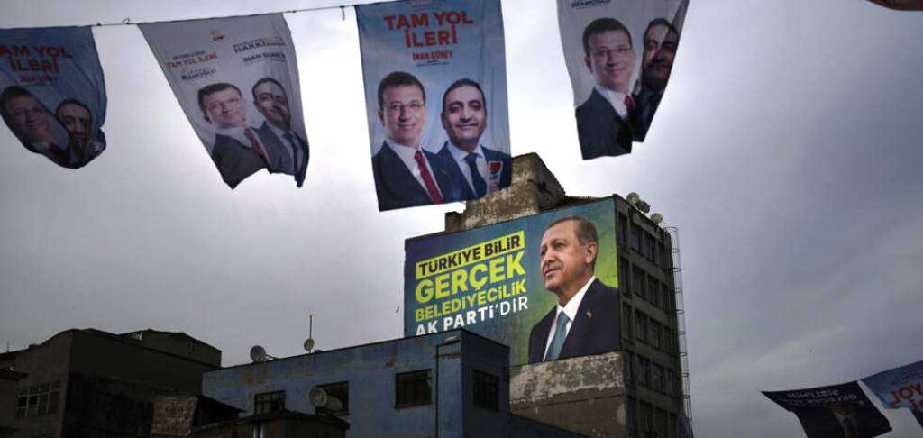 Δημοτικές εκλογές σήμερα στην Τουρκία – Το βλέμμα στραμμένο στη «μάχη» της Κωνσταντινούπολης