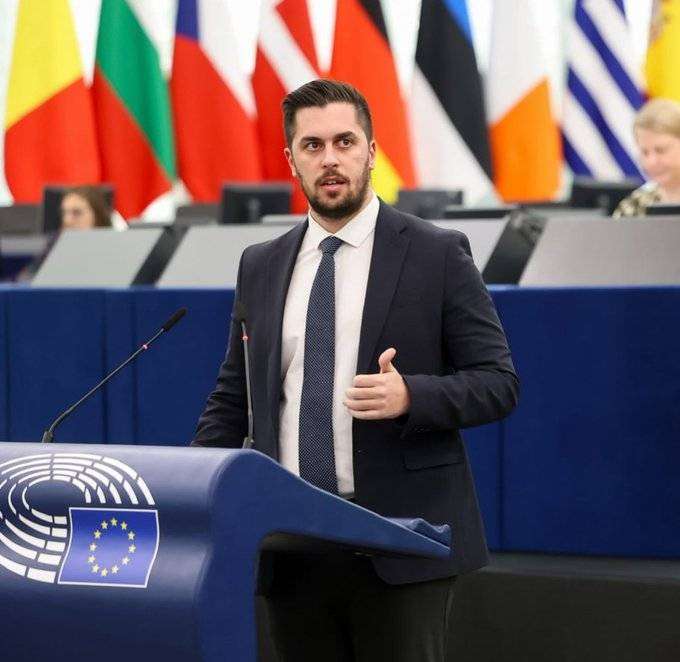Politico: Πρώτος σε ερωτήσεις στο Ευρωκοινοβούλιο, ο Φράγκος Εμμανουήλ, Ευρωβουλευτής της Ελληνικής Λύσης