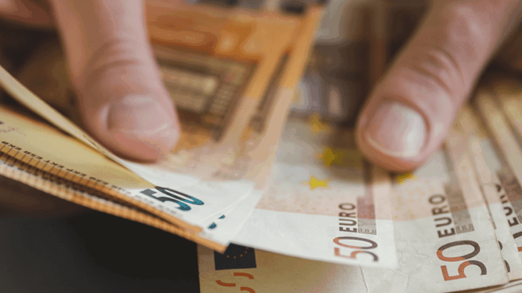 Δώρο Πάσχα: Μέχρι πότε πρέπει να καταβληθεί στους εργαζόμενους