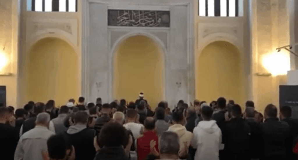 Θεσσαλονίκη: Μετά από 102 χρόνια, άνοιξε για το Μπαϊράμι το Γενί Τζαμί