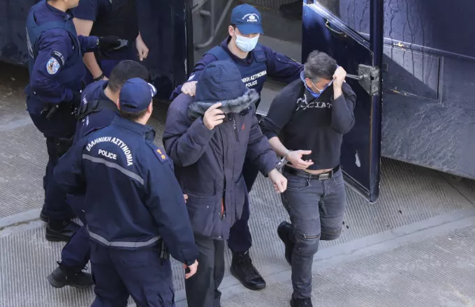 Ισόβια κάθειρξη και επιπλέον 41 χρόνια κάθειρξης στον Ηλία Μίχο