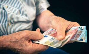 Οι πληρωμές από τον e-ΕΦΚΑ και τη ΔΥΠΑ έως τις 14 Αυγούστου