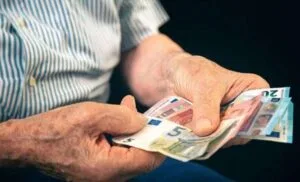 Οι πληρωμές από τον e-ΕΦΚΑ και τη ΔΥΠΑ έως τις 14 Αυγούστου