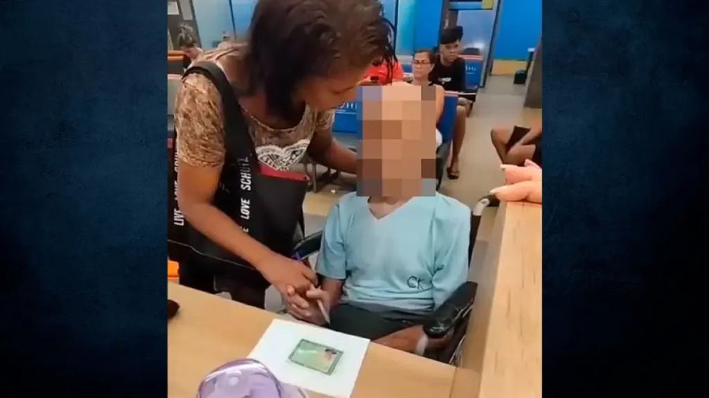 Βραζιλία: Πήγε τον νεκρό θείο της στην τράπεζα για να της υπογράψει δάνειο – Σοκαριστικό βίντεο