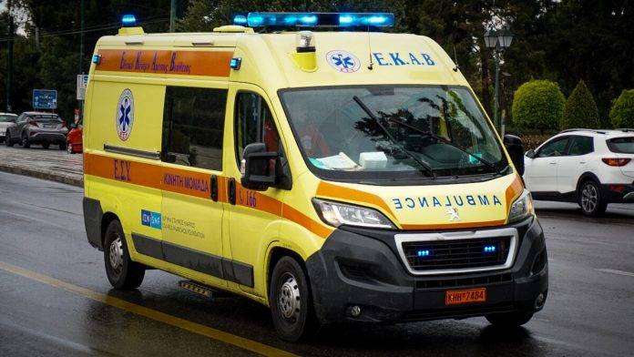 Καλώδιο ηλεκτροδότησης των τρόλεϊ έπεσε πάνω σε ανοιχτό λεωφορείο στην Αθήνα – 6 τραυματίες