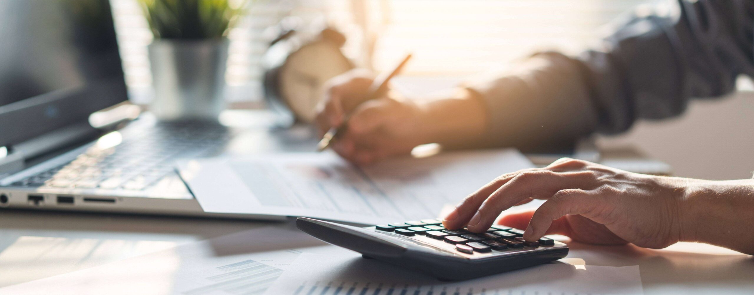 Ανοίγει σήμερα η πλατφόρμα για τις φορολογικές δηλώσεις - Από Πρωτομαγιά τα τέλη κυκλοφορίας με τον μήνα