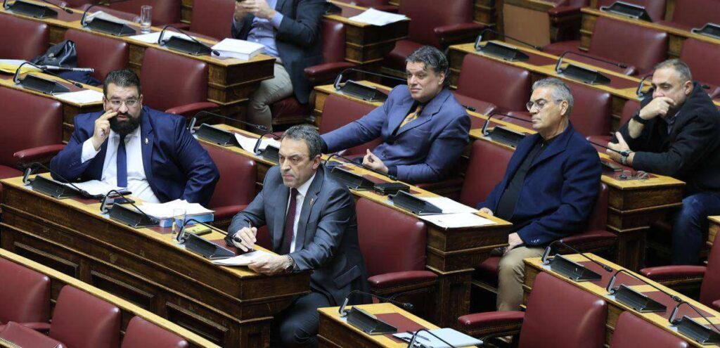 Ποινική δίωξη σε 11 βουλευτές των «Σπαρτιατών» και στον Ηλ. Κασιδιάρη για εξαπάτηση εκλογέων – Δεν διώκεται ο Βασίλης Στίγκας