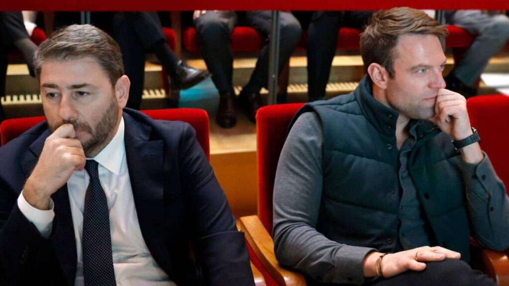 Ανδρουλάκης: “Σχηματίστηκε ο ήλιος του ΠΑΣΟΚ στη βάπτισή μου όταν βγήκα από την κολυμβήθρα”