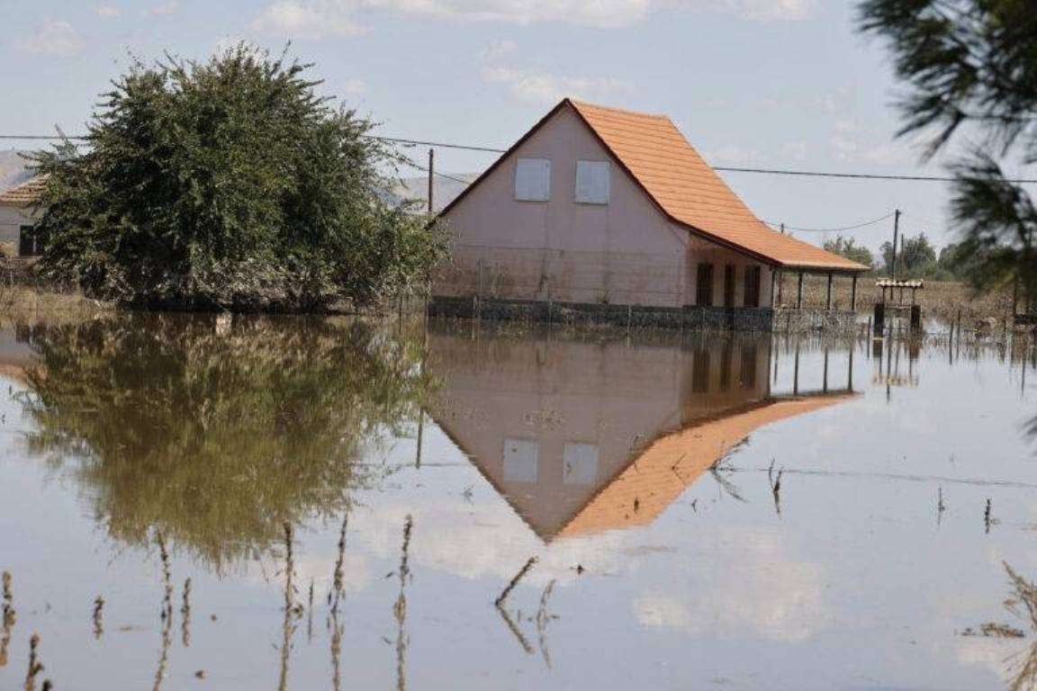Καιρός: Προσοχή στη Θεσσαλία εφιστά ο μετεωρολόγος κ.Τσατραφύλλιας - Σε λιγότερο από 20 ώρες θα πέσει το νερό που πέφτει σε τρεις μήνες