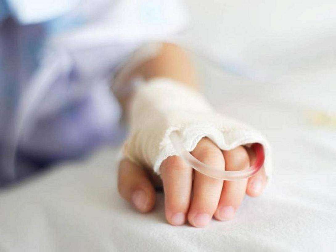 Ηράκλειο: Στη ΜΕΘ του ΠΑΓΝΗ 9χρονη με μηνιγγίτιδα - Αισιόδοξοι οι γιατροί