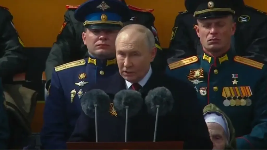Βλαντιμίρ Πούτιν: “Είμαστε πάντα σε πολεμική ετοιμότητα”