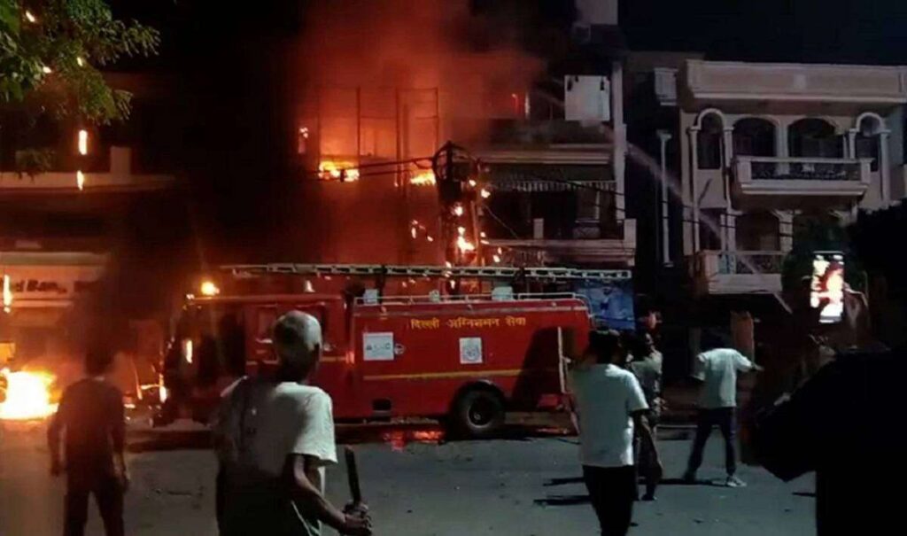 Ινδία: Έξι νεογέννητα έχασαν τη ζωή τους σε πυρκαγιά σε νοσοκομείο παίδων στο Νέο Δελχί