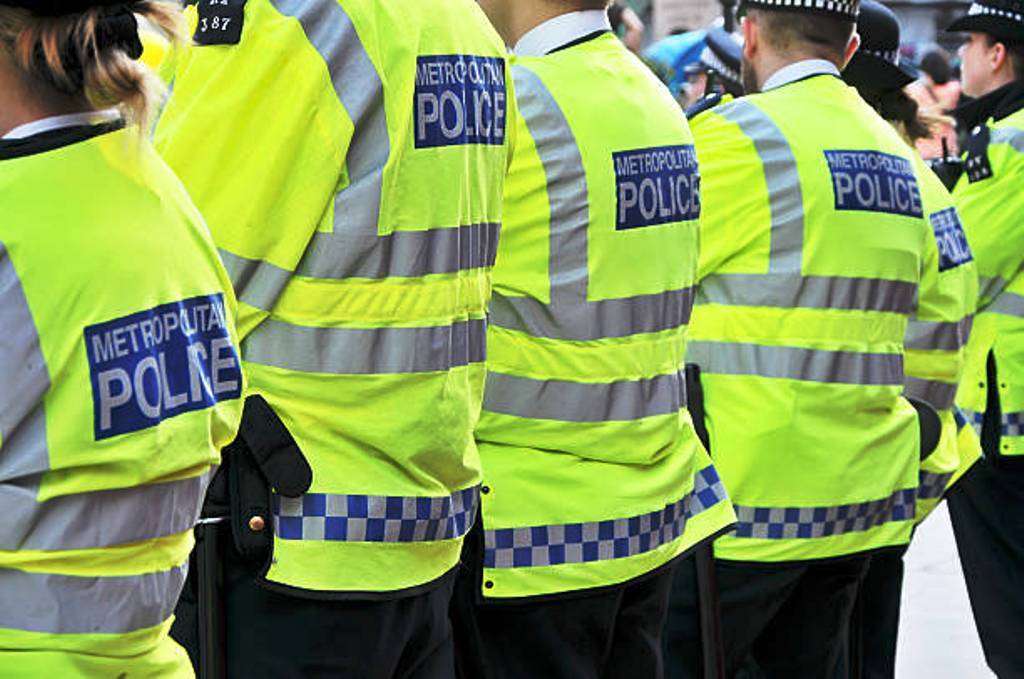 Ένοπλος άνοιξε πυρ σε εστιατόριο του Λονδίνου – Τέσσερις τραυματίες, ανάμεσά τους κι ένα 9χρονο κορίτσι