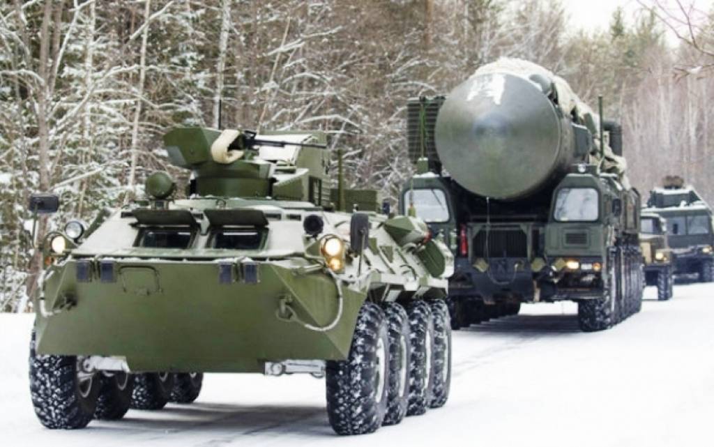 Στρατιωτικές ασκήσεις με εκπαίδευση στην προετοιμασία και χρήση μη στρατηγικών πυρηνικών όπλων ξεκίνησε η Ρωσία