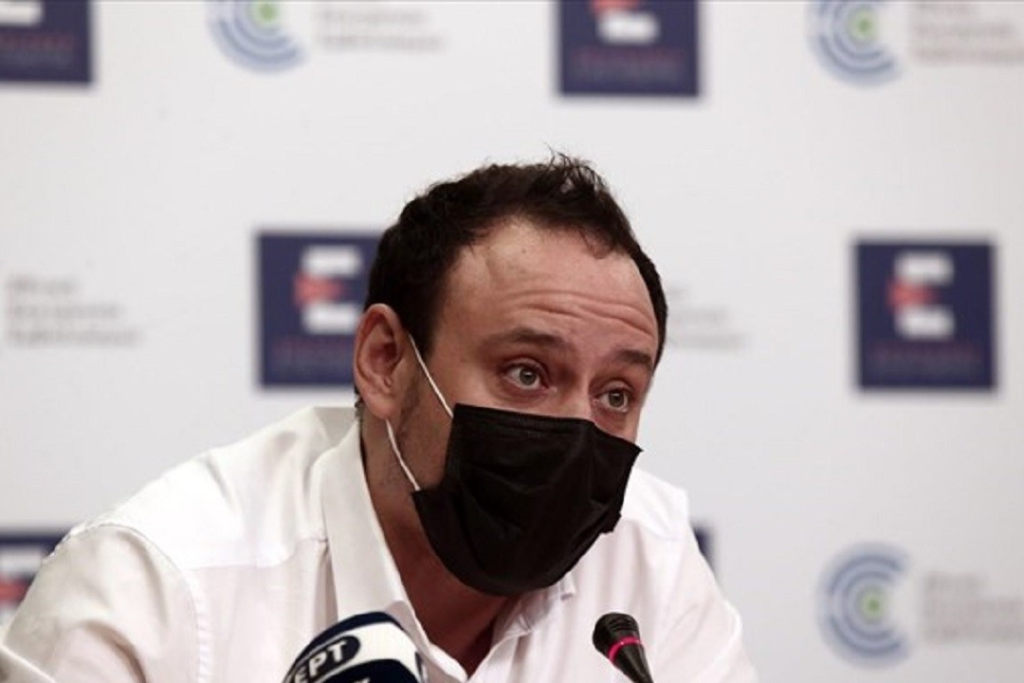 Ο Μαγιορκίνης παραδέχεται τους θρόμβους από τα εμβόλια της Αstra Zeneca – “Για αυτό το κάναμε στις μεγάλες ηλικίες”