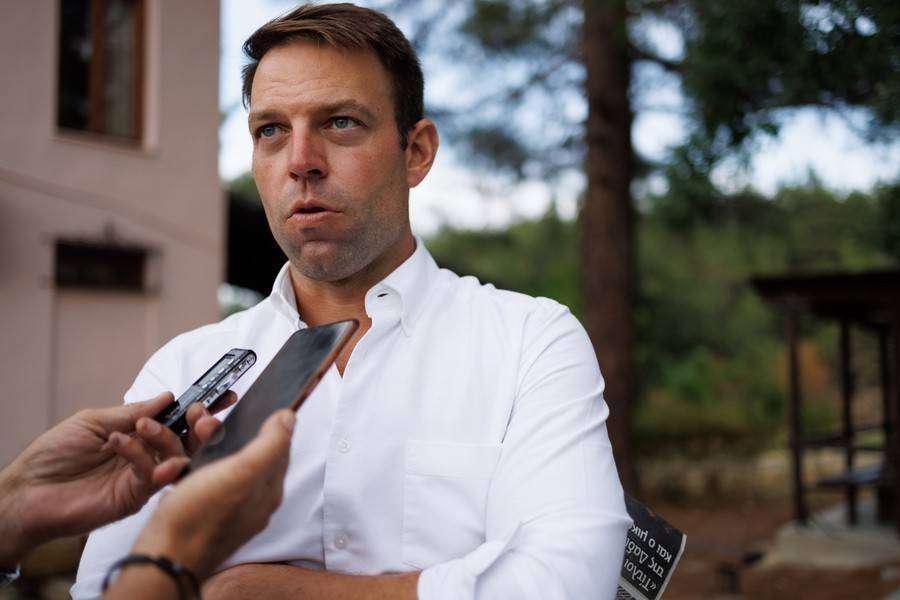 Στέφανος Κασσελάκης: “Οι 700 οικογένειες της ΛΑΡΚΟ δεν είναι αριθμοί”