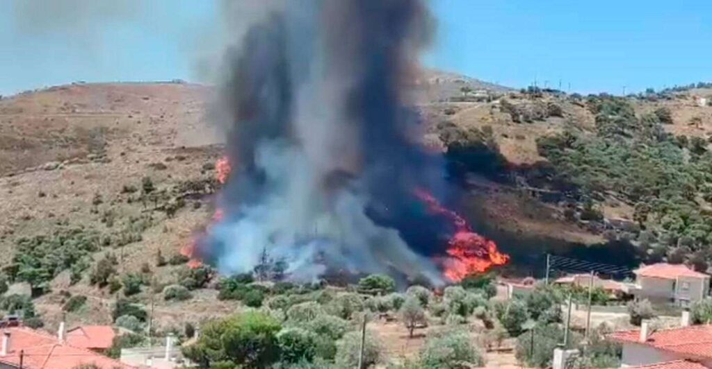 Αττική: Νέα φωτιά τώρα στην Κερατέα (video)