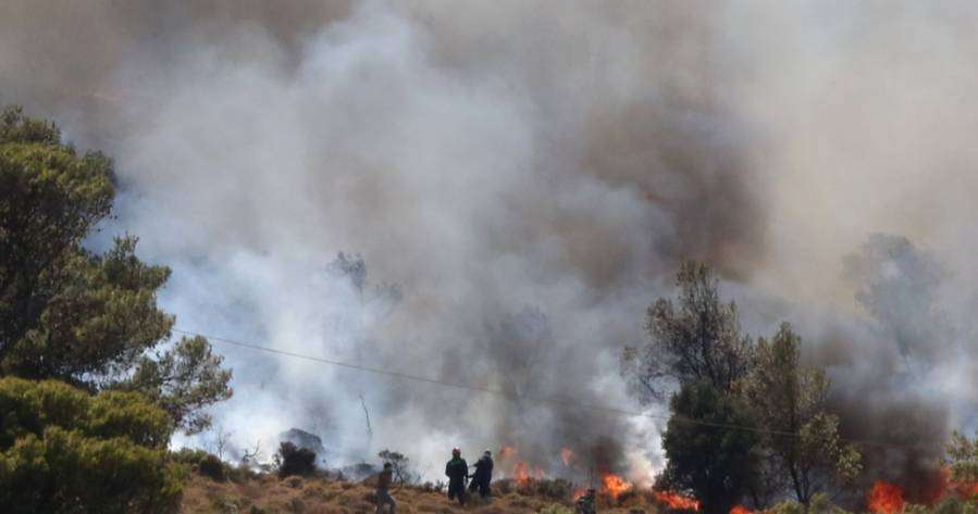 Συνεχίζεται η κατάσβεση σε Ζάκυνθο και Κερατέα – Xωρίς ενεργό μέτωπο οι φωτιές σε Σταμάτα