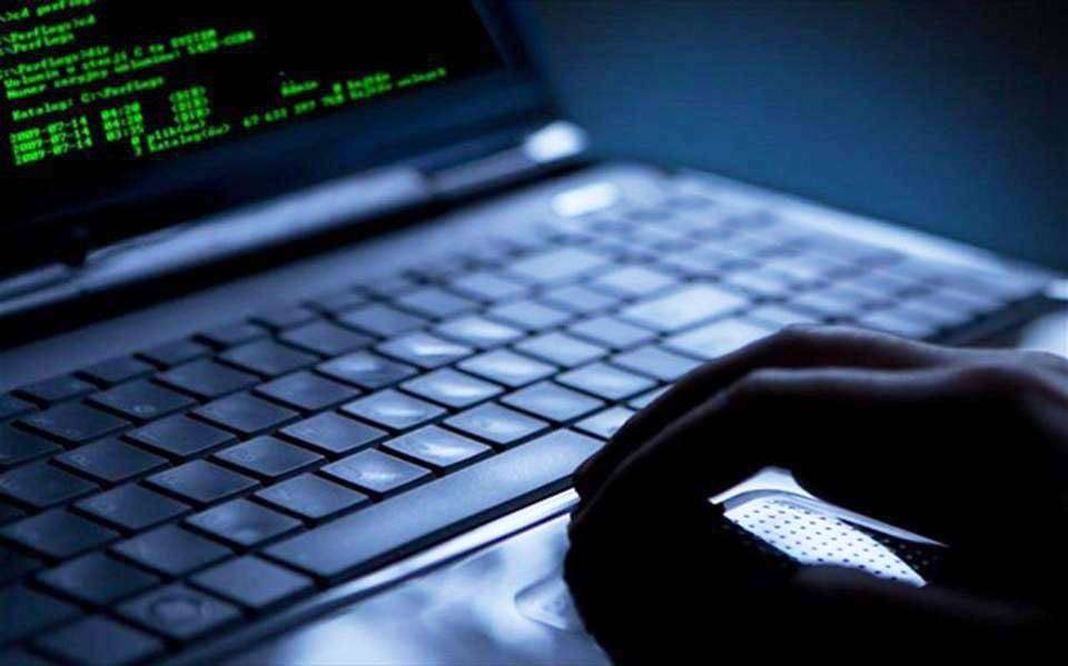 Εξιχνιάστηκαν απάτες με υπολογιστή και πλαστογραφίες