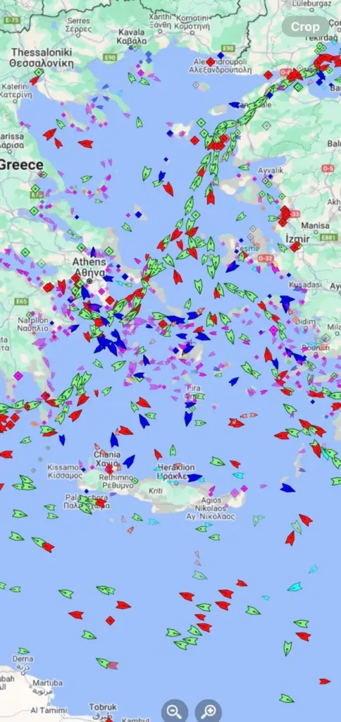 Τουρκικά αλιευτικά έχουν “περικυκλώσει” το Αιγαίο