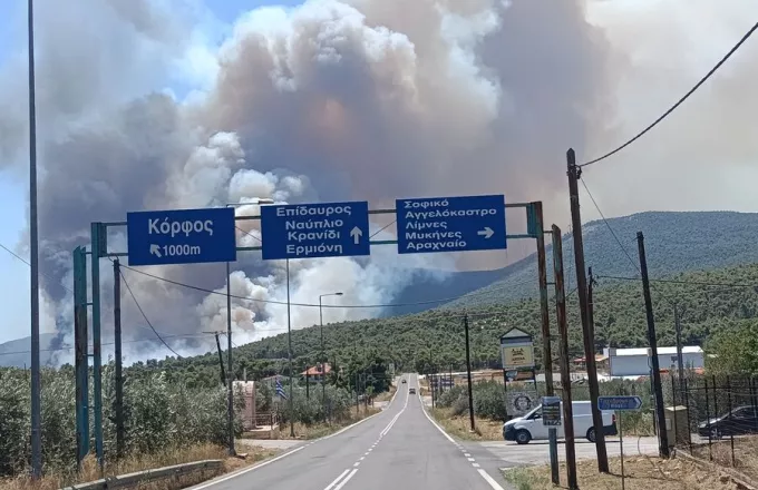 Φωτιά στο Σοφικό Κορινθίας – Στο νοσοκομείο με εγκαύματα 3 πυροσβέστες