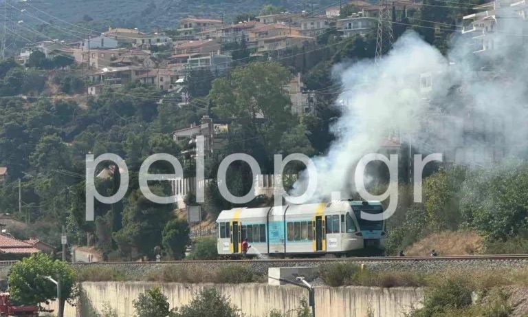 Συναγερμός για φωτιά σε βαγόνι του προαστιακού στην Ακράτα