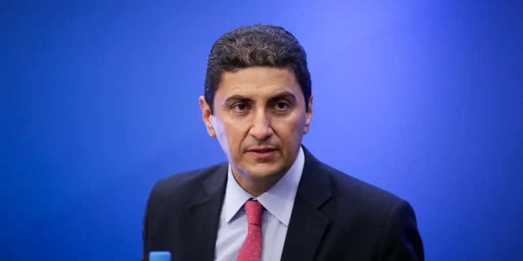 Λ. Αυγενάκης: Διεγράφη από την ΚΟ της ΝΔ μετά την επίθεση στον υπάλληλο του Ελ. Βενιζέλος – Δεν παραδίδει την έδρα