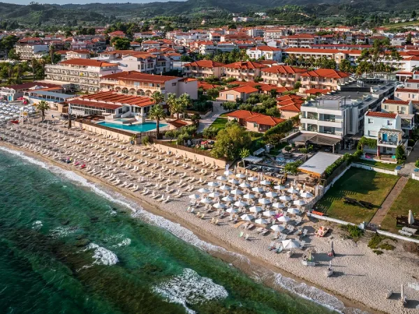 Χωρίς νερό το Πευκοχώρι Χαλκιδικής εν μέσω καύσωνα – Αγανακτισμένοι κάτοικοι και τουρίστες με την λειψυδρία
