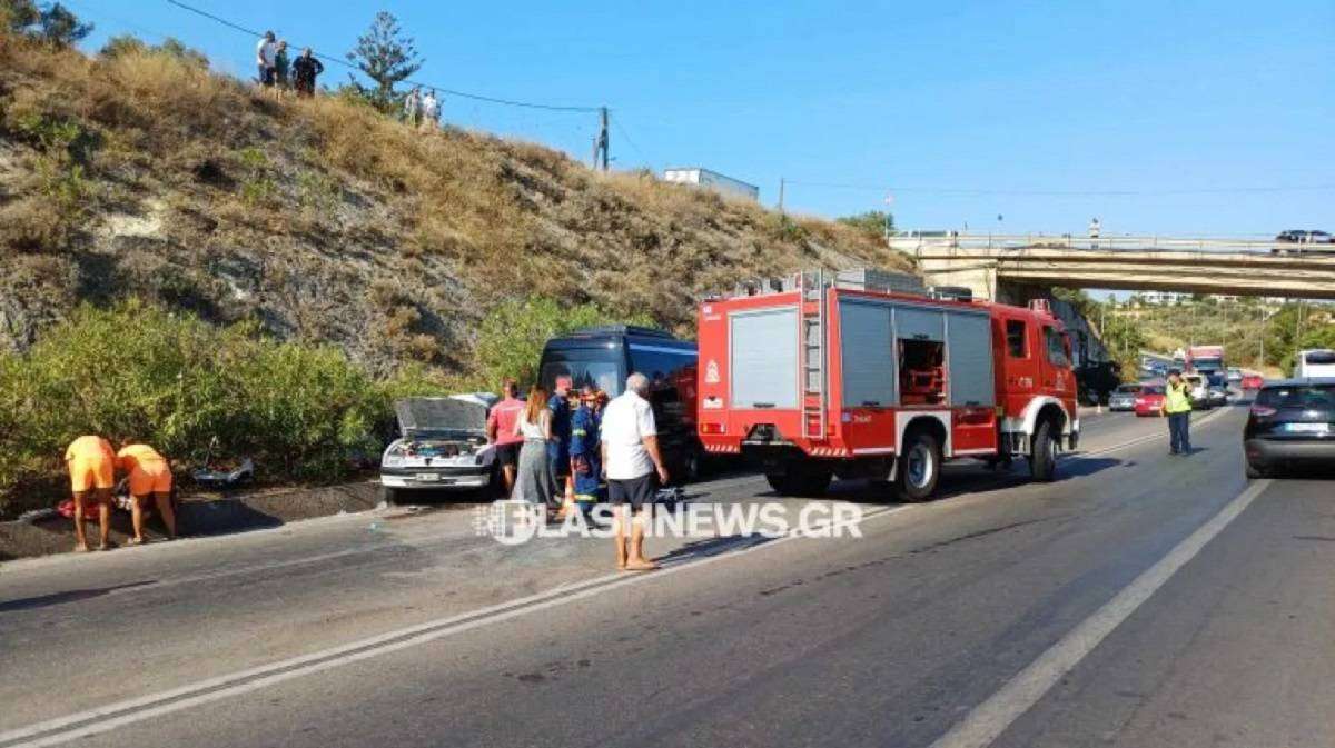 Χανιά: Σύγκρουση ΙΧ με τουριστικό βανάκι - Δύο νεκροί και δύο σοβαρά τραυματισμένοι