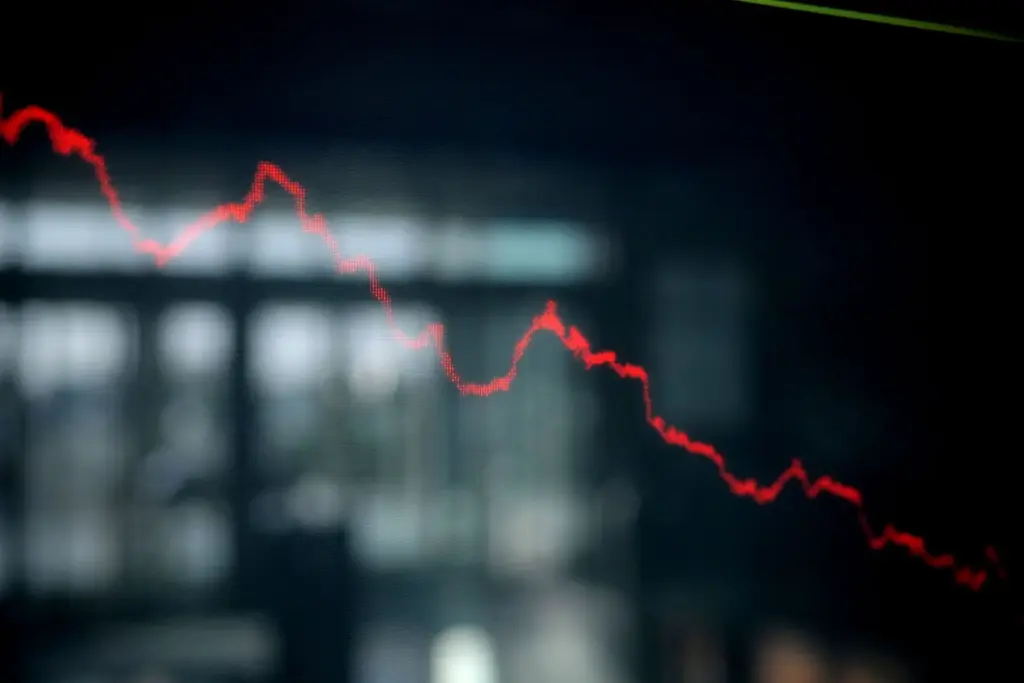 «Βυθίζονται» οι διεθνείς αγορές εν μέσω μεγάλης ανησυχίας για ύφεση στις ΗΠΑ και φόβων για πόλεμο στη Μέση Ανατολή – Βουτιά και στην Αθήνα