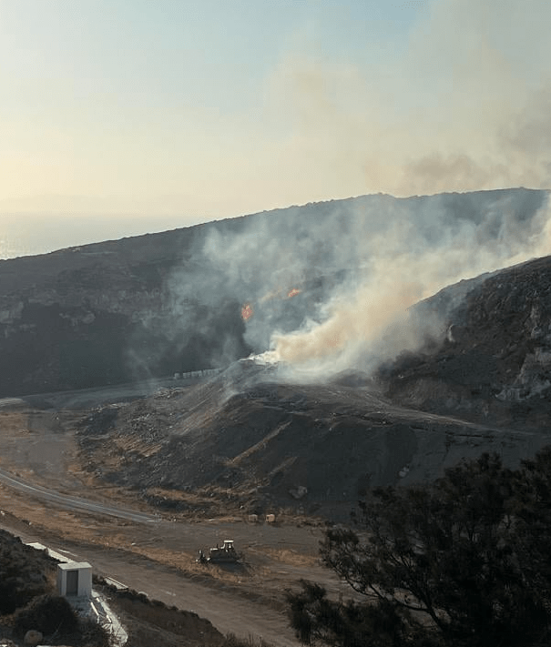 Φωτιά τώρα στη Μήλο – Αναμένεται συνδρομή και από Σύρο