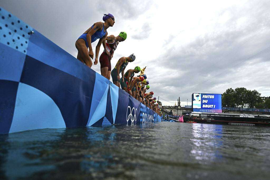Ολυμπιακοί Αγώνες: Αρρώστησaν αθλητές μετά από κολύμβηση στο Σηκουάνα – Αποσύρεται από το τρίαθλο το Βέλγιο