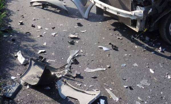 Τροχαίο στην παλιά εθνική οδό Κορίνθου-Πατρών – Σύγκρουση ΙΧ με μηχανή (video)