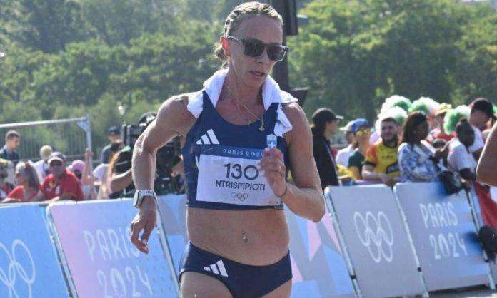 Η Αντιγόνη Ντρισμπιώτη τερμάτισε αγκαλιά με την ελληνική σημαία στα 20χλμ βάδην γυναικών