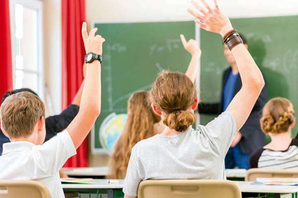 Δήμος Θεσσαλονίκης: Υποτροφίες σε μαθητές του Κοινωνικού Φροντιστηρίου