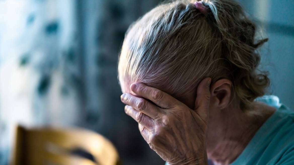 Αρτα: Ταυτοποιήθηκε αλλοδαπός που εμπλέκεται σε υπόθεση τηλεφωνικής απάτης με θύμα ηλικιωμένη