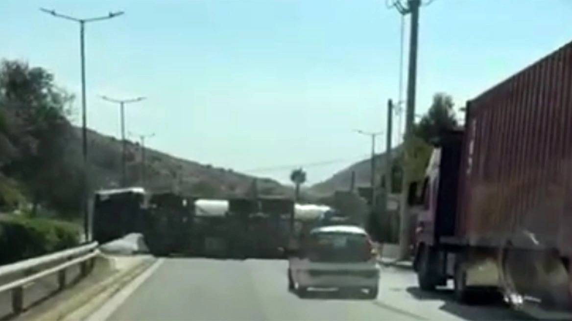 Ανατροπή βυτιοφόρου στη Λεωφόρο Σχιστού – Αναφορές για διαρροή υγραερίου