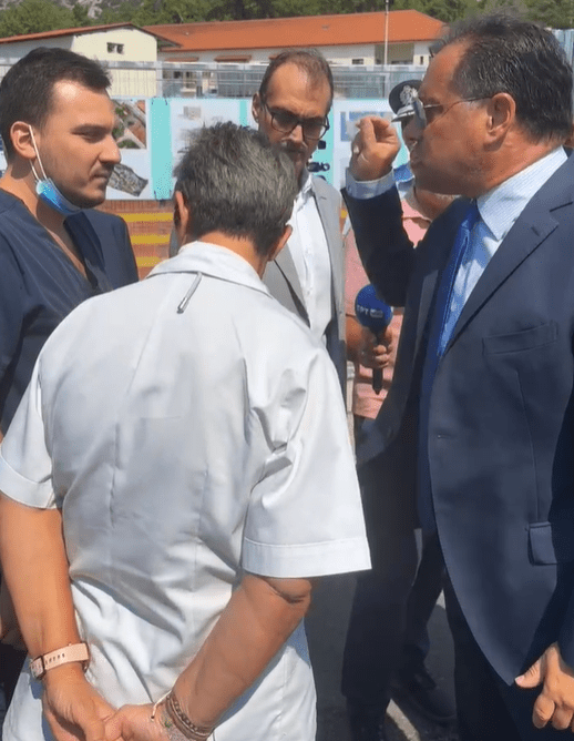 Γεωργιάδης: Έβαλε τις φωνές στον πρόεδρο της ΕΝΙΘ - «Πείτε ευχαριστώ στο κράτος για αυτά που κάνει... βαρέθηκα» //ΒΙΝΤΕΟ