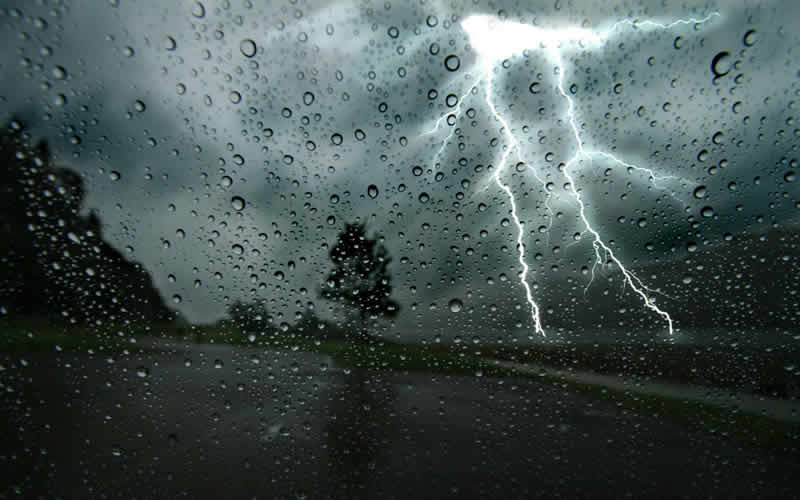 Σε κατάσταση κινητοποίησης εννιά Περιφέρειες ενόψει της κακοκαιρίας