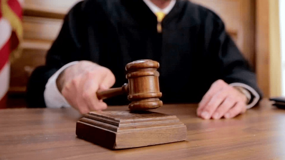 ΗΠΑ: Εν ψυχρώ δολοφονία δικαστή στο Κεντάκι – Ο δράστης παραδόθηκε