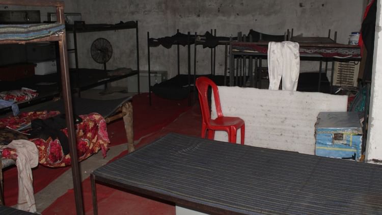 Hathras Murder Case Police Called School Principal Nephew For Investigation  News In Hindi - Amar Ujala Hindi News Live - कृतार्थ का कत्ल:शरारती है स्कूल  प्रबंधक का भांजा... बच्चों को पीटता था,