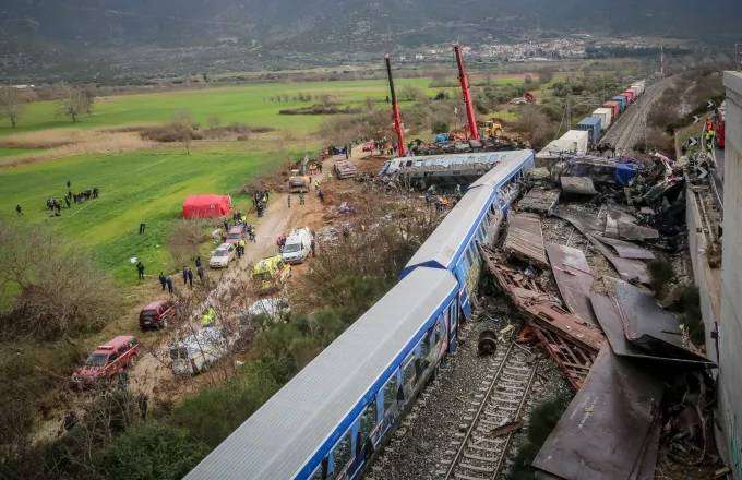 Κατέθεσαν σήμερα τρείς επιζήσαντες από το σιδηροδρομικό δυστύχημα των Τεμπών