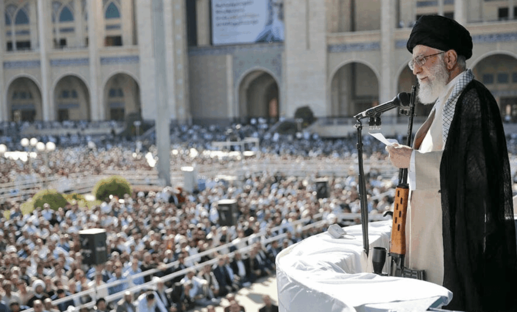 Μήνυμα Χαμενεΐ στο Ισραήλ: Το Ιράν «δεν θα καθυστερήσει ούτε θα βιαστεί να κάνει το καθήκον του – Νόμιμη πράξη η επίθεση της 7ης Οκτωβρίου»