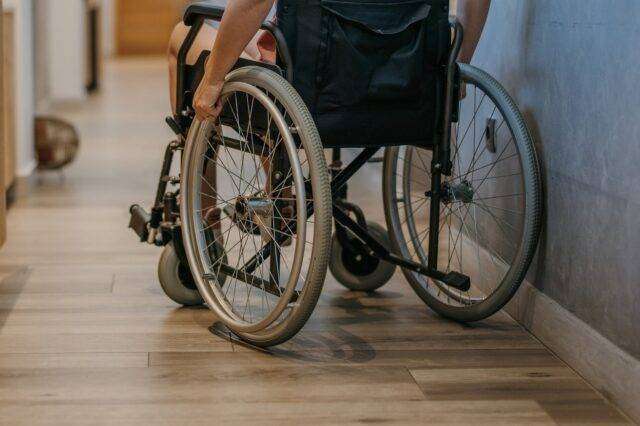 Θάνατος 21χρονου με αναπηρία σε δομή στη Θεσσαλονίκη: «Ήταν πολύ χτυπημένος» είπε η μητέρα του